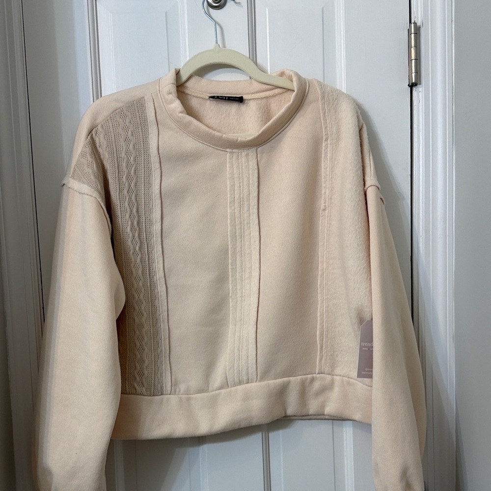 Very J Women's Beige Textured Sweater-sweatshirt L NWT